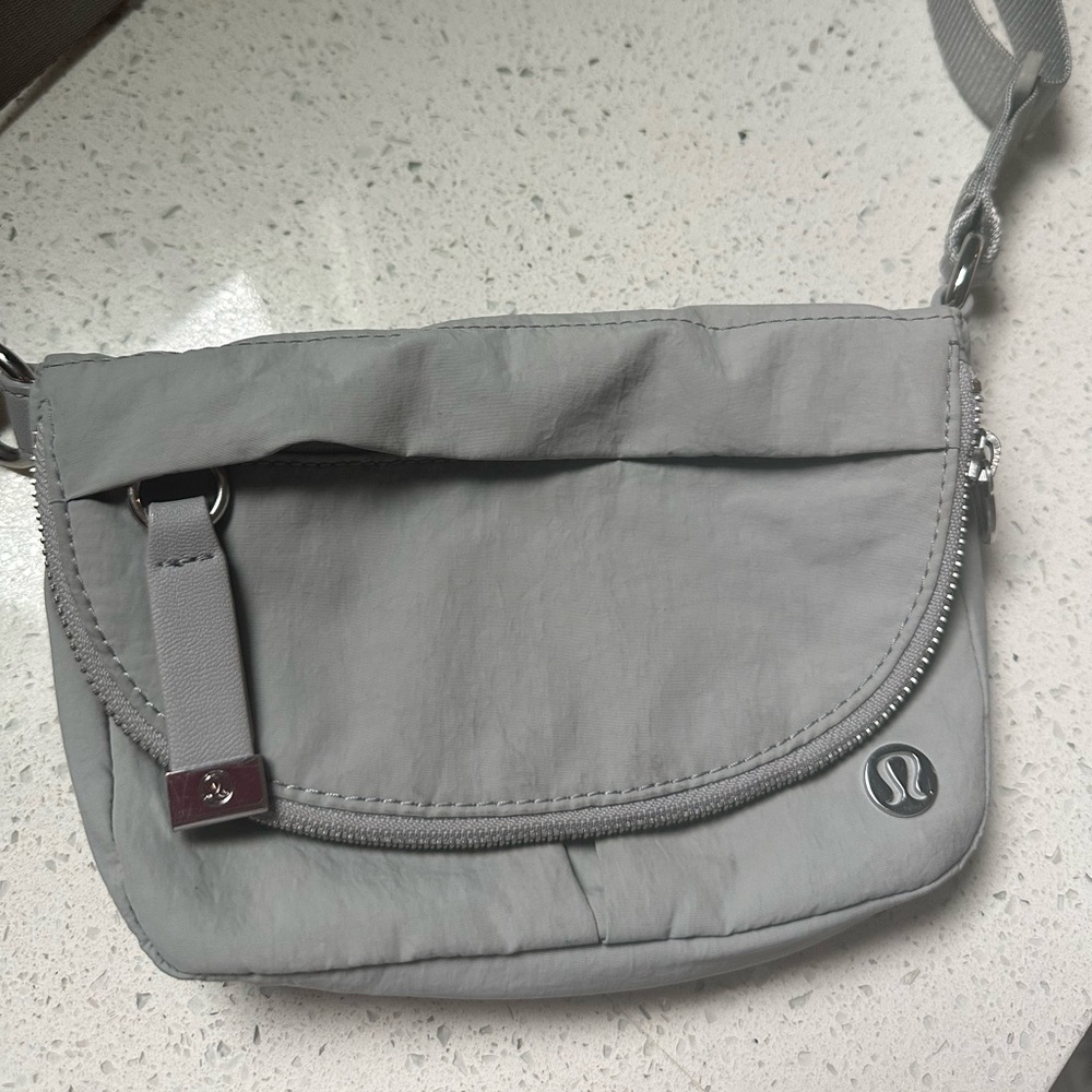 Lululemon All Night Festival bag - micro size - gray